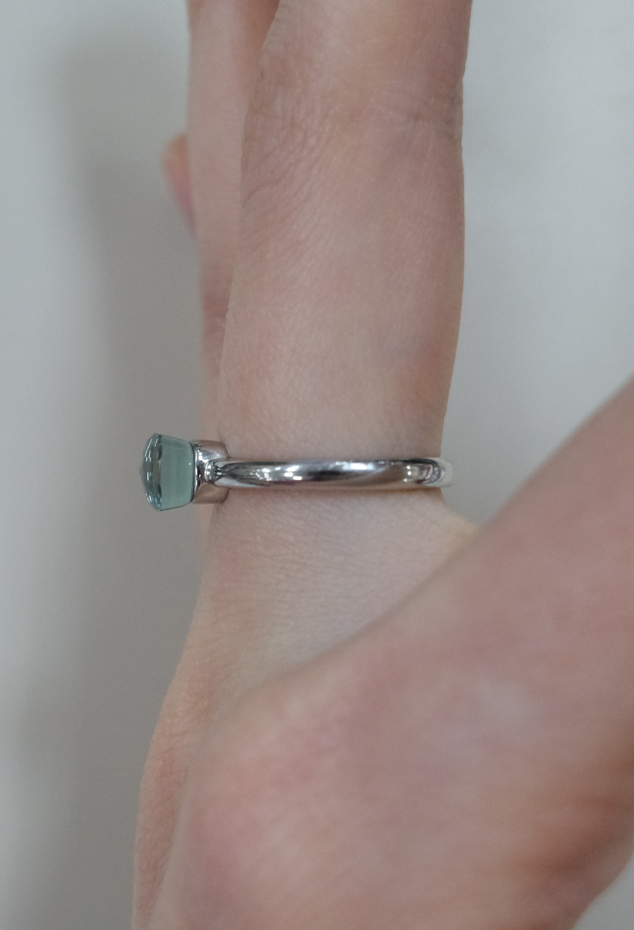 Серебряное кольцо с кварцем